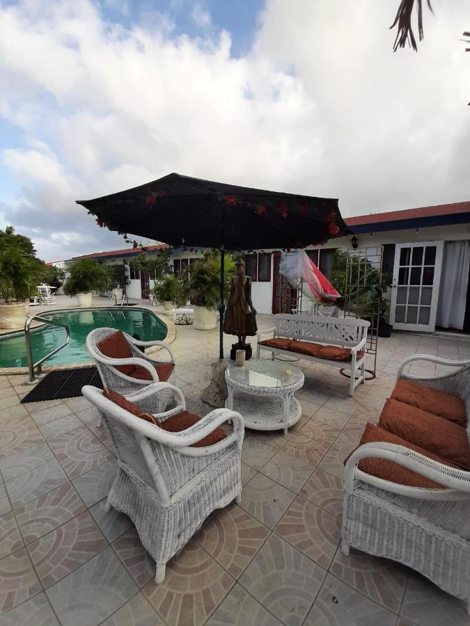 Palmita Hotel Hostel Oranjestad Eksteriør billede