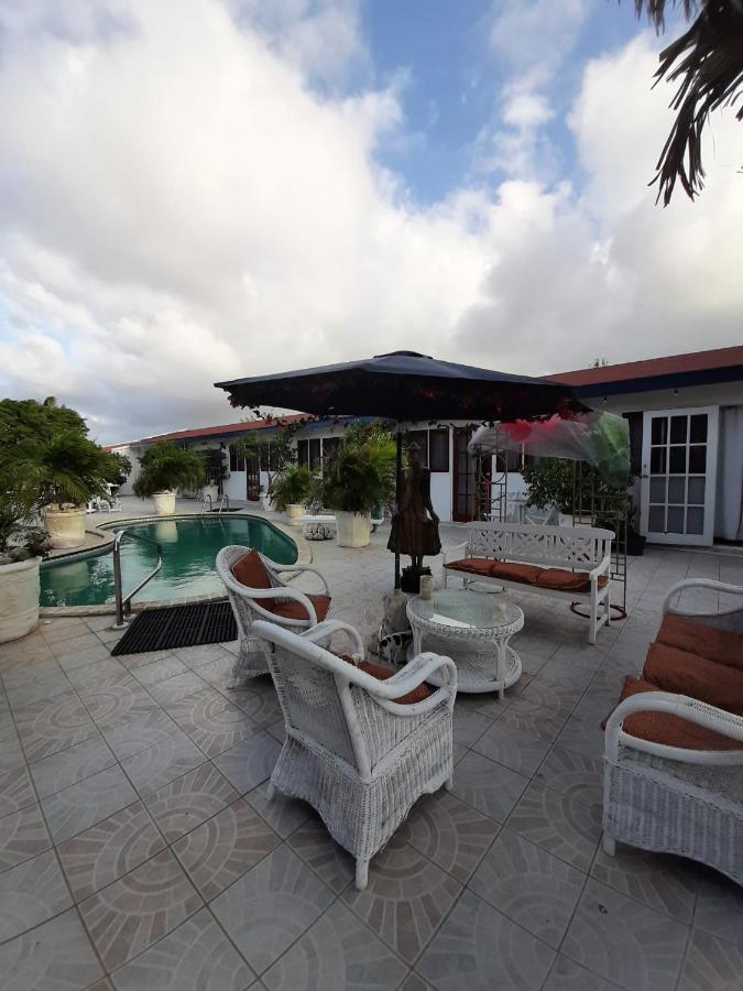 Palmita Hotel Hostel Oranjestad Eksteriør billede